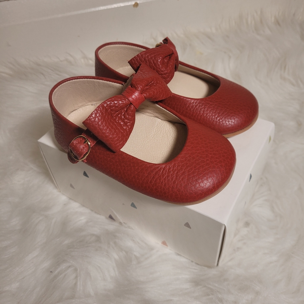 Red Girls Maryjanes W Bow NIB